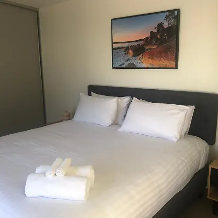 Luxe & Superior 2Br Villas Patio Free Parking & Wifi Launceston Exterior photo